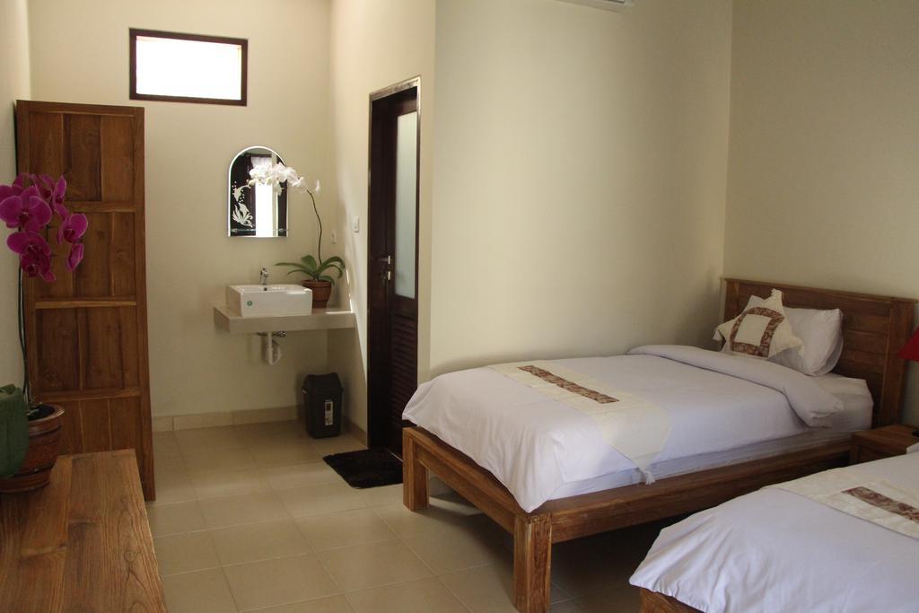 Jonsen Homestay Canggu  Exterior photo