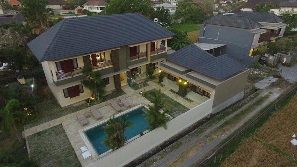 Jonsen Homestay Canggu  Exterior photo