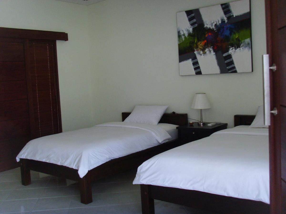 Jonsen Homestay Canggu  Exterior photo